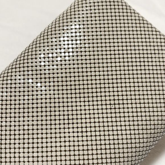 Vintage WHITING & DAVIS Champagne Gold Metallic Mesh Sequin Envelope Clutch - Picture 4 of 10